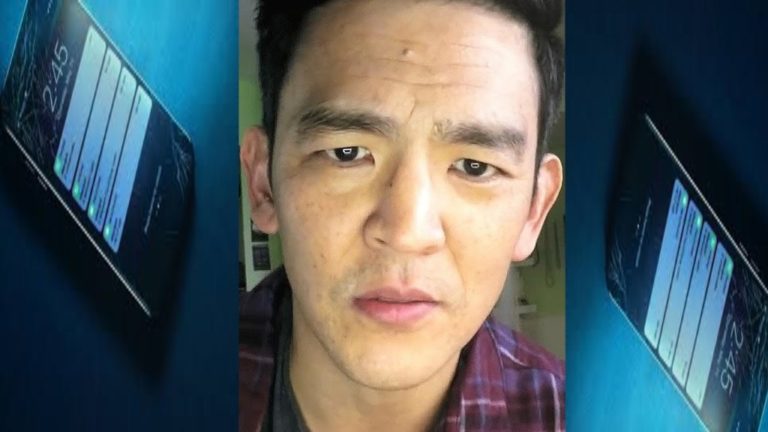 Searching (8/10) Movie Review