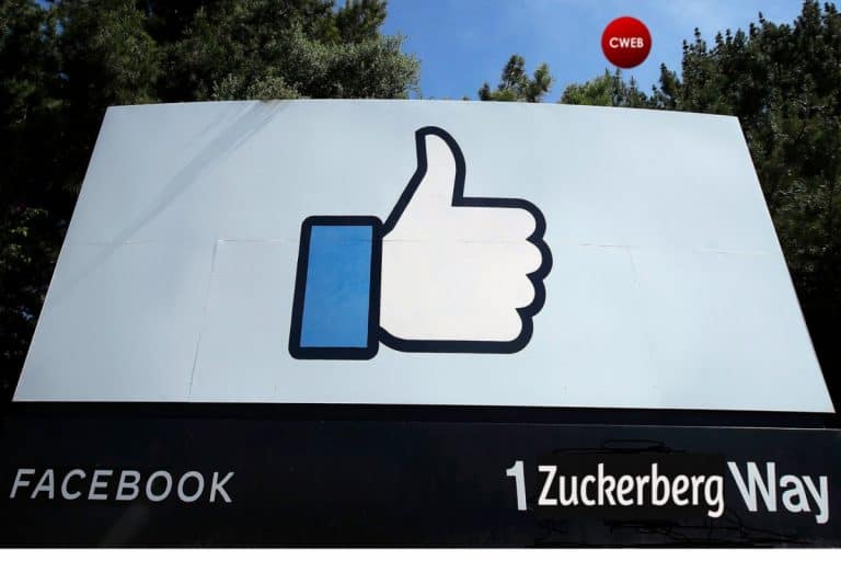 Facebook record breaking quarter with crushing revenue and active users