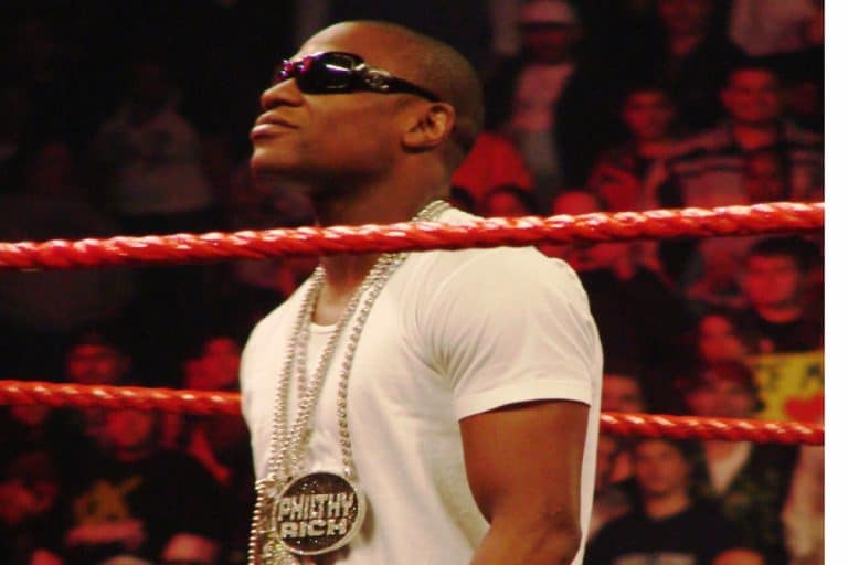 Boxing Biggest Name Floyd Mayweather Highest Paid Athlete Making Splash New Gyms: Does Not Rule Fighting Manny Pacquiao