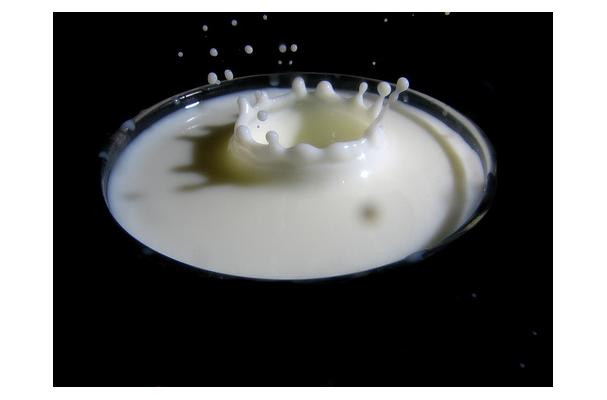 2% Milk containing only 2% of fat content