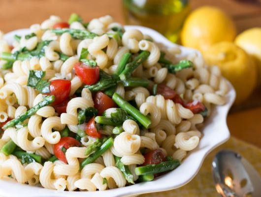 Lemon Basil Pasta Salad with Asparagus & Tomato to any summer get together