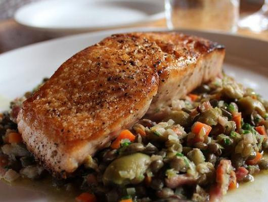 Salmon with Lentils, Bacon, and Olives