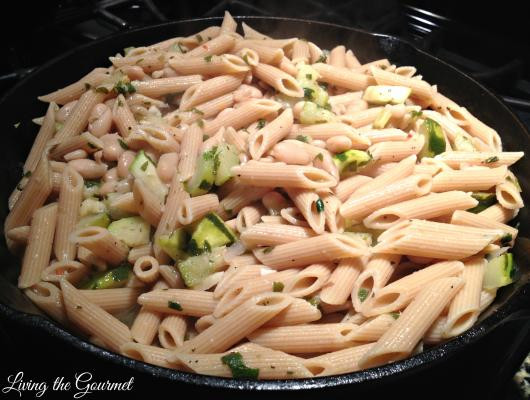 Zucchini with Cannellini Beans and Macaroni