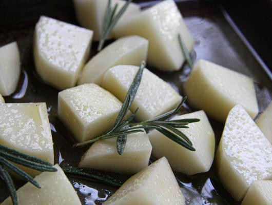 Rosemary Potatoes is one of favorite dishes