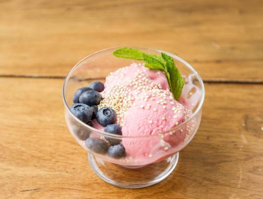 2-Ingredient Frozen Yogurt