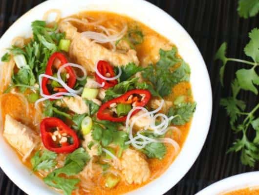 4 Ingredient Red Curry Chicken
