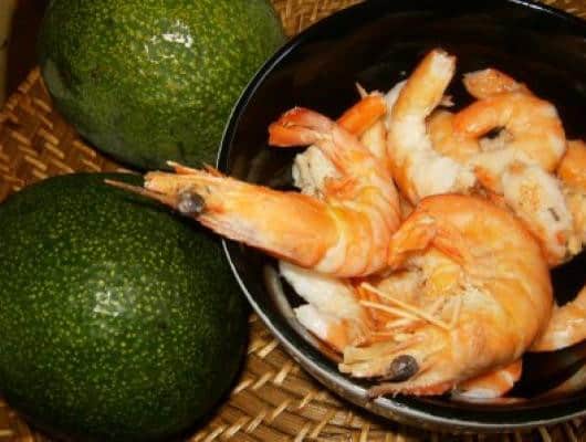 Abacate com Camarao (Avocado with Shrimp)