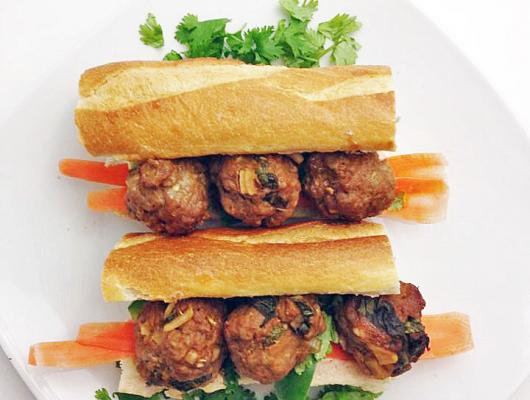 BahnMi Meatball Sub