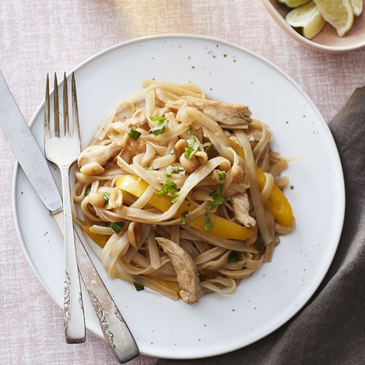 Oneâ€‘Pot Chicken Pad Thai