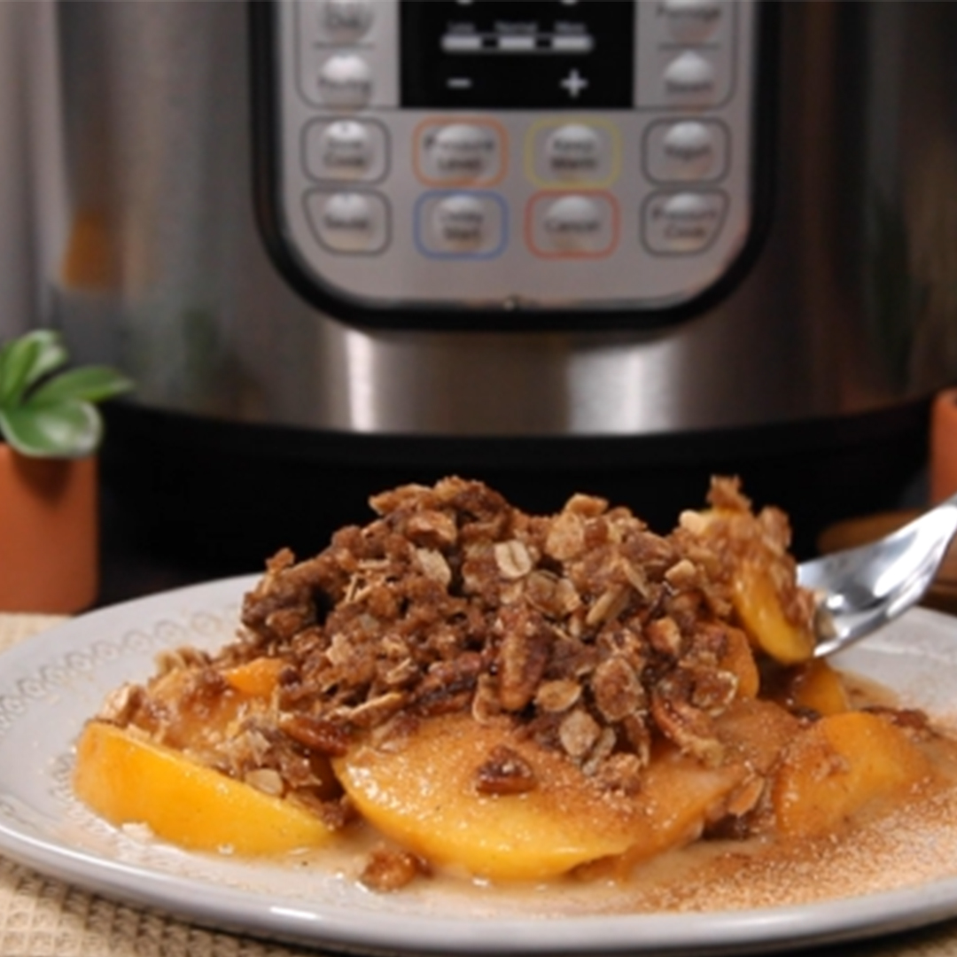Homemade Crunchy Peach Crisp