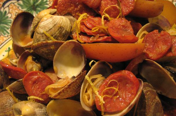 Clams With Spanish Sausage