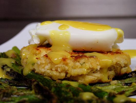 Crab Cakes Eggs Benedict