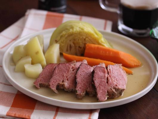 Corned Beef with Horseradish Cream Sauce