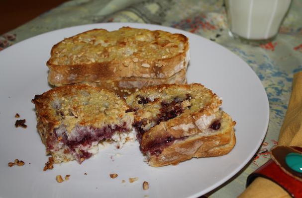 Crunchy French Toast Sandwiches