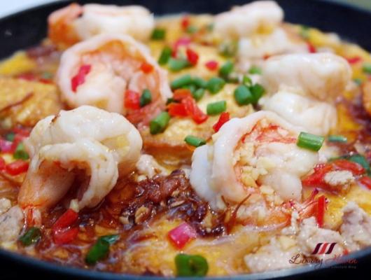 Delicious Hotplate Tofu with Prawns
