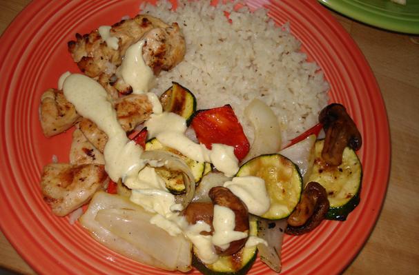 Grilled Chicken With Veggies and Honey Yogurt Dip