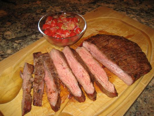 Flavorful Flank Steak and Tomato Relish