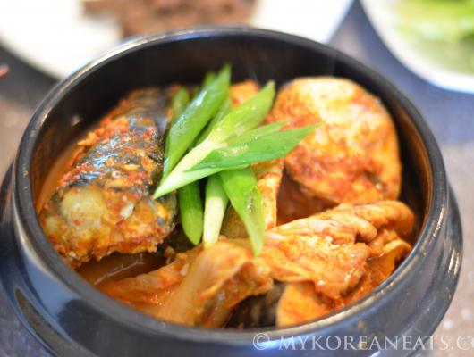 Godeungeo Kimchi Jorim ê³ ë“±ì–´ ê¹€ì¹˜ ì¡°ë¦¼ (Braised Mackerel w Kimchi)