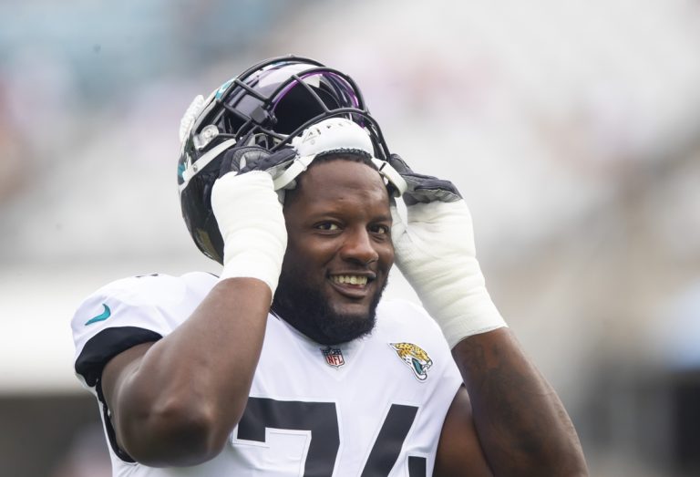 Report: Jags T Cam Robinson agrees to 3-year, $54M deal