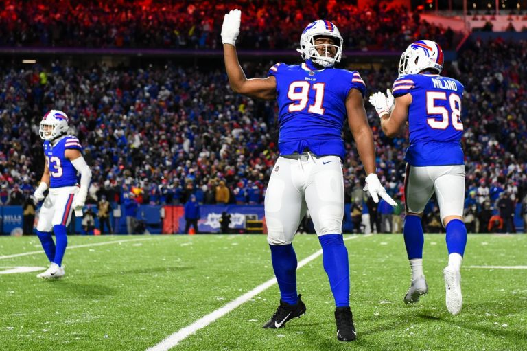 Bills pick up fifth-year option on DT Ed Oliver