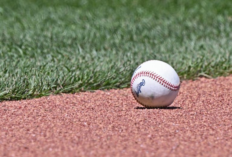 Juco pitcher kicked off team for attacking baserunner