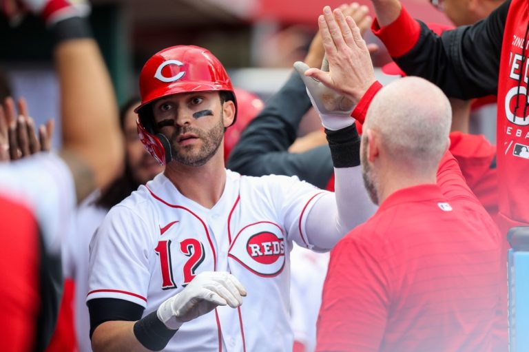 Reds activate OF Tyler Naquin from COVID-19 list
