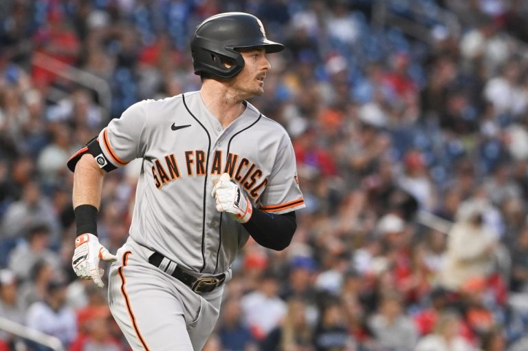 Giants OF Mike Yastrzemski tests positive for COVID-19