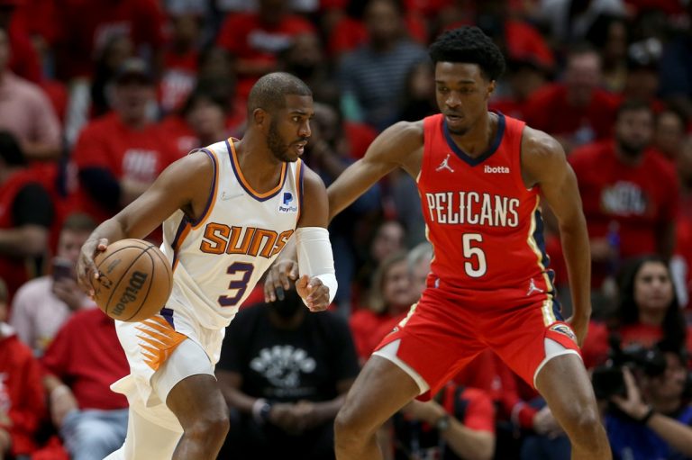 Chris Paul carries Devin Booker-less Suns past Pelicans