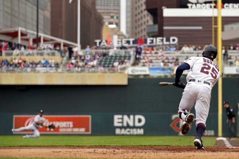 Byron Buxton leads onslaught as Twins rout White Sox