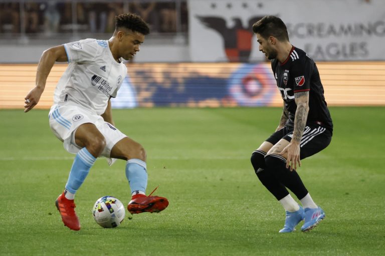 Stellar effort from Taxi Fountas boosts DC United over Revolution