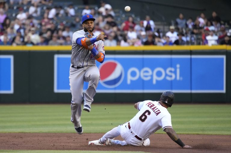 Diamondbacks stifle Mets, 5-2