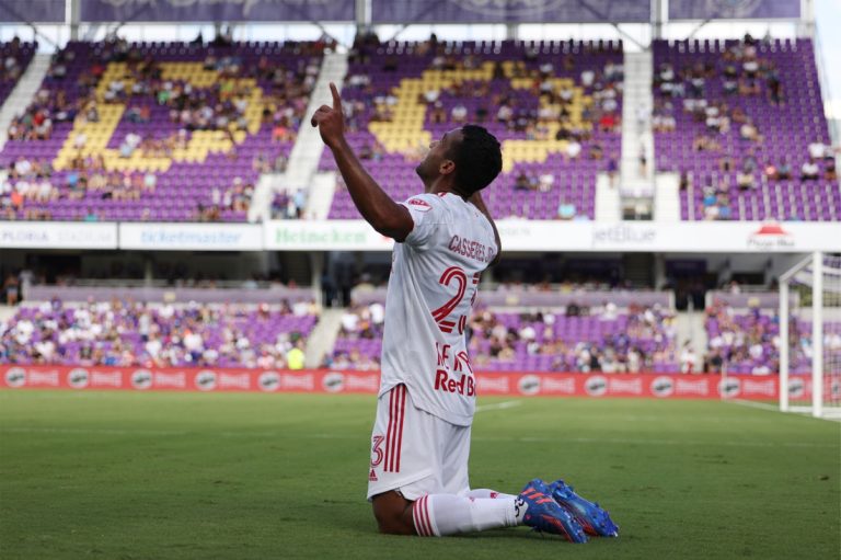Red Bulls look to continue road success at Chicago