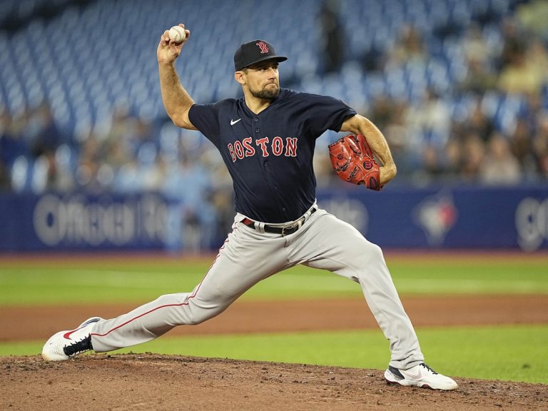 Red Sox look to keep Orioles reeling