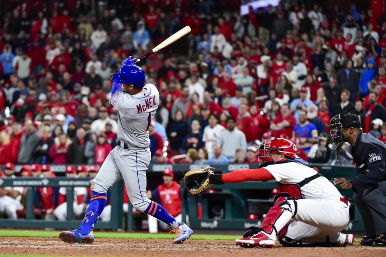 MLB roundup: Five-run 9th propels Mets past Cardinals