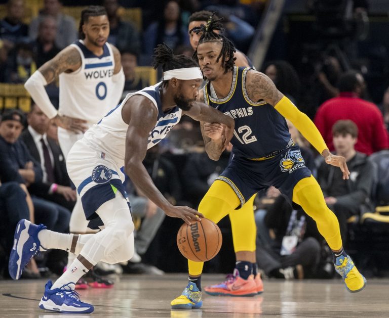 Ja Morant’s last-second layup lifts Grizzlies over Wolves