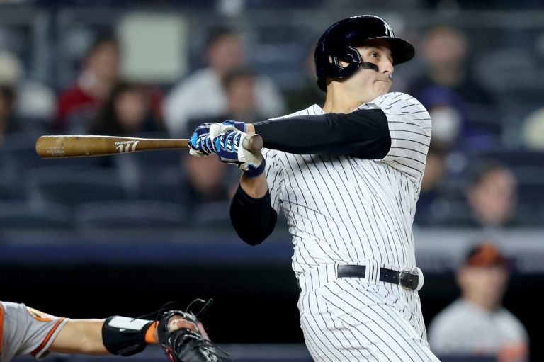 Anthony Rizzo belts 3 HRs as Yankees blast Orioles 12-8