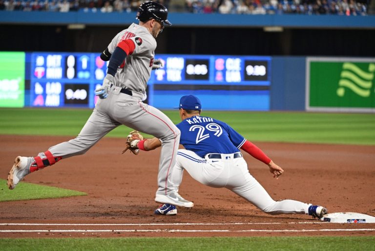 Blue Jays rally to ruin Red Sox in 10th