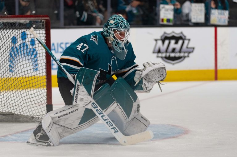 Ducks jump out to early lead, hang on to defeat Sharks
