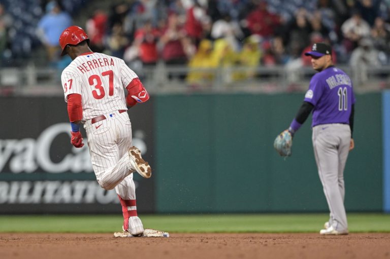 Odubel Herrera leads balanced attack as Phillies clobber Rockies