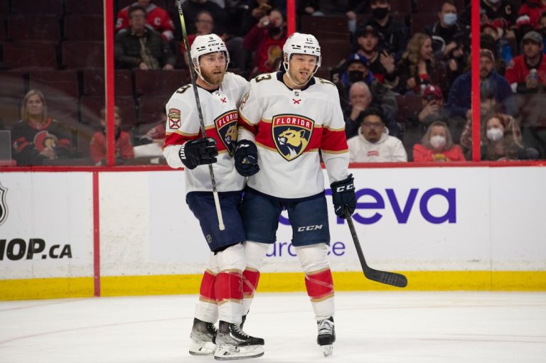 League-best Panthers close against league-worst Canadiens