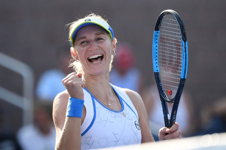 WTA roundup: Ekaterina Makarova notches upset in Strasbourg