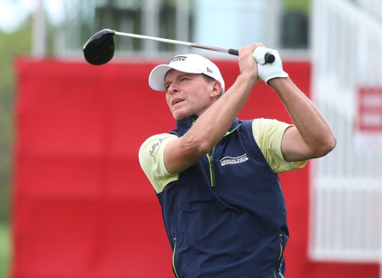 Steve Stricker ahead by two at Regions Tradition