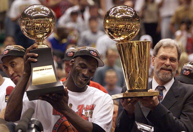Report: Phil Jackson has role in Lakers’ coaching search