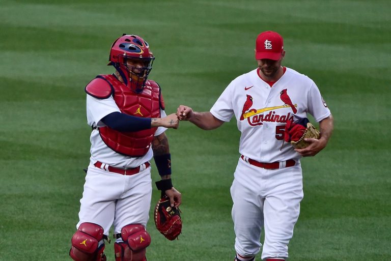 Cardinals’ Adam Wainwright, Yadier Molina on cusp of history vs. Giants