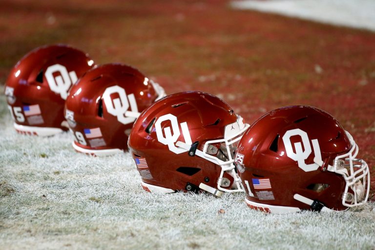 Oklahoma gains commitment of transfer QB General Booty