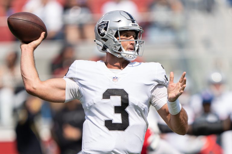 Bears sign QB Nathan Peterman