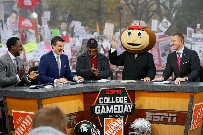 ‘College GameDay’ to kick off at Ohio State-Notre Dame