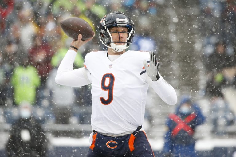 Bears release QB Nick Foles