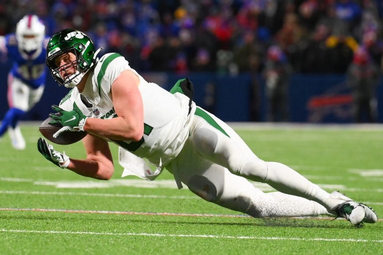 TE Tyler Kroft agrees to 1-year deal with 49ers