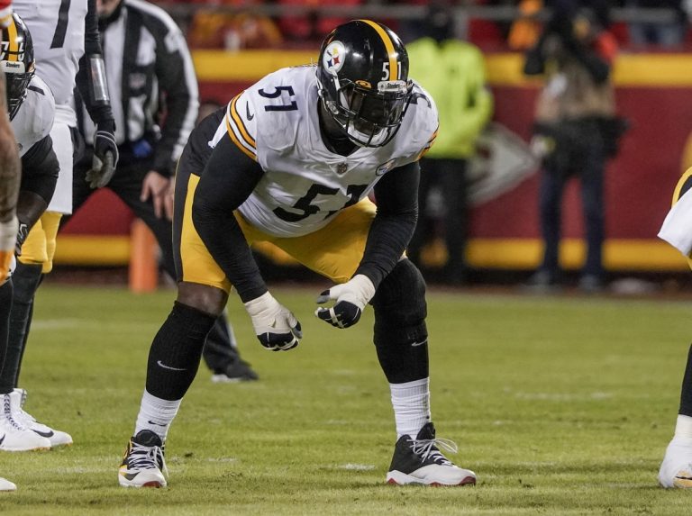 Report: Commanders sign G Trai Turner